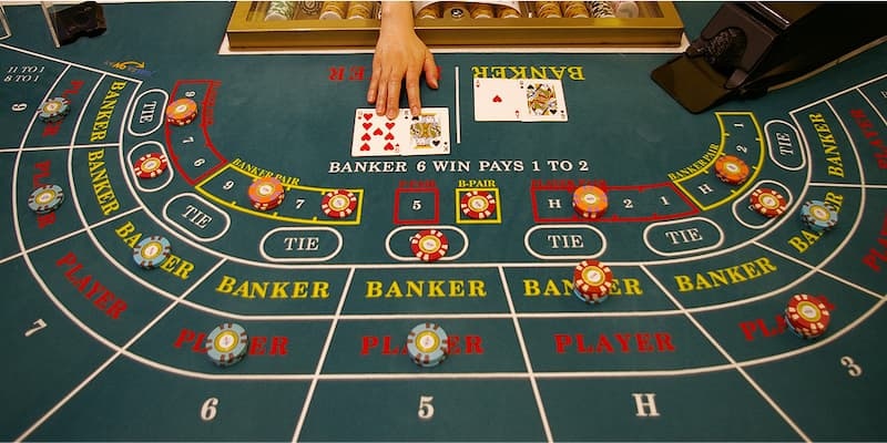 Lợi ích khi học cách chơi Baccarat từ cao thủ